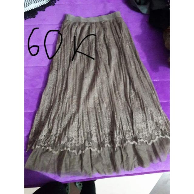 Chân váy xòe 2 lớp nâu đất 60k