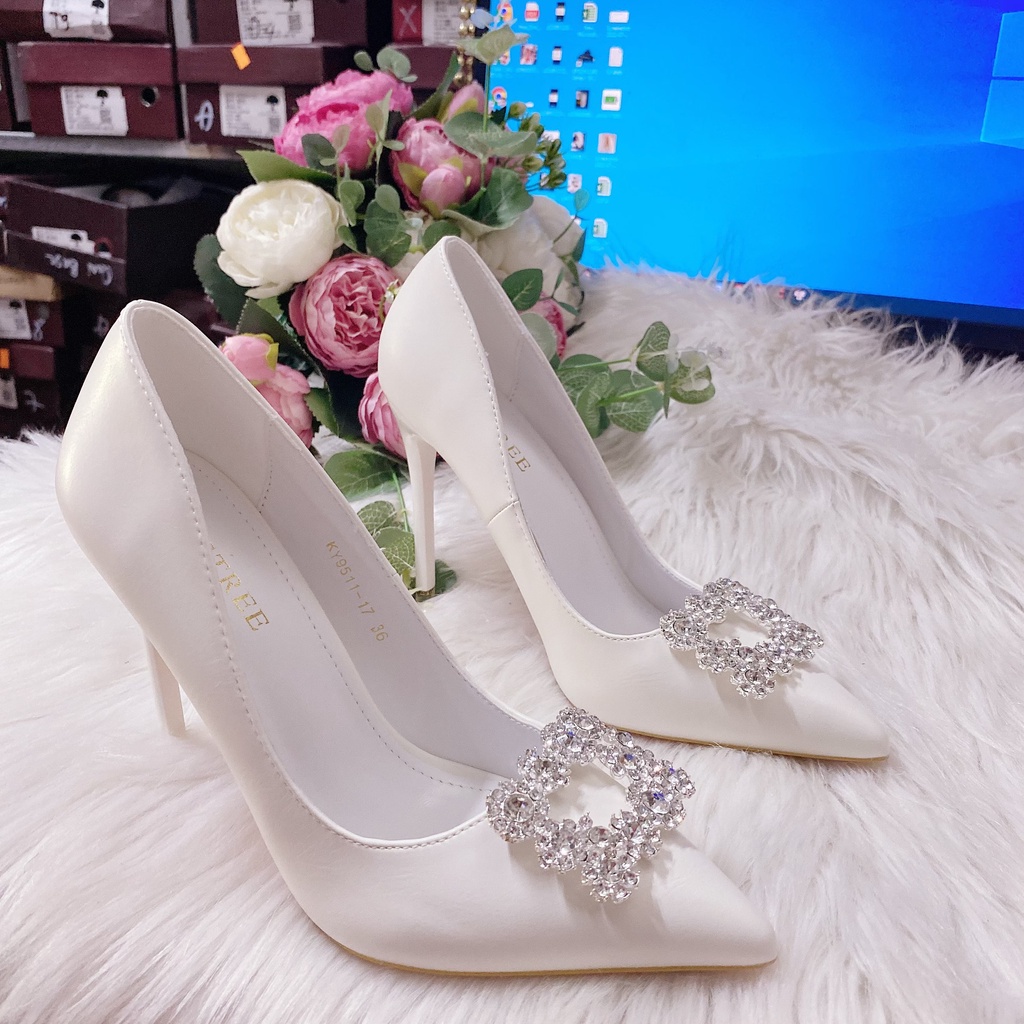 GIÀY MŨI ĐÍNH ĐÁ VUÔNG ( DẠNG KẸP)