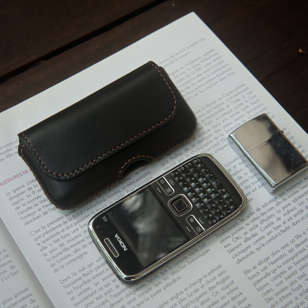 Bao da điện thoại Nokia E72 đeo hông mau đen, bao da thủ công chất liệu da bò thật, miễn phí khắc tên - ASBD23768