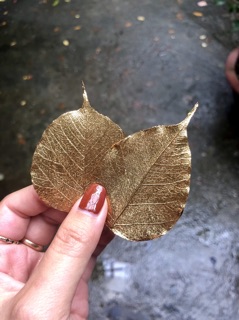 Lá Bồ Đề dát vàng