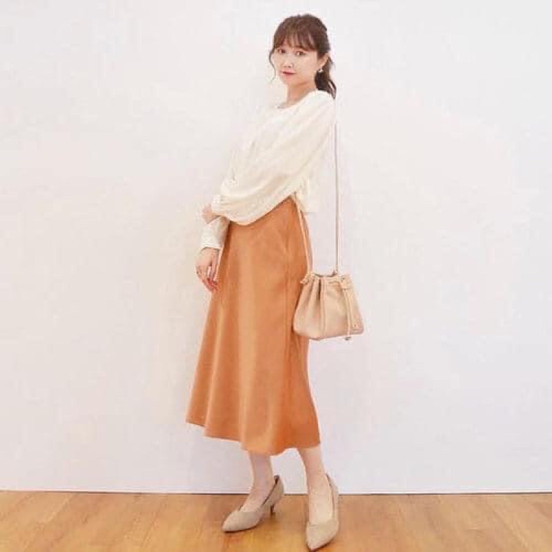 Chân váy lụa mã 433282