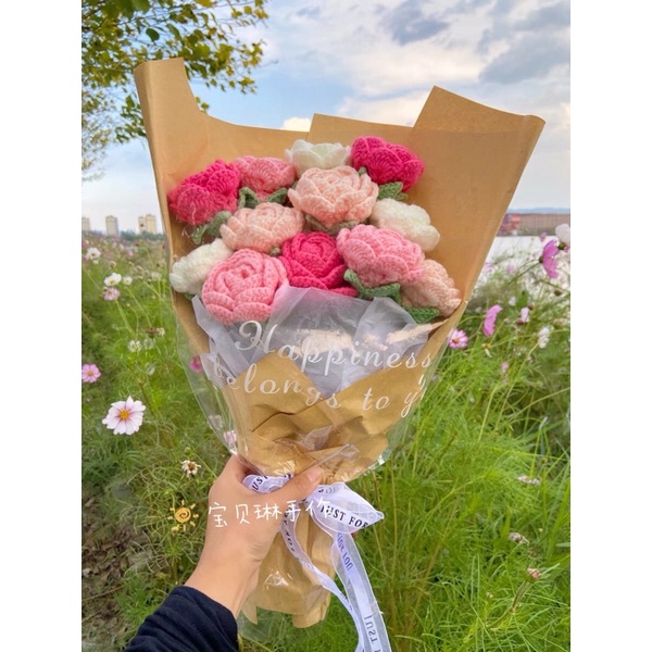 LẺ 1 hoa hồng móc bằng len kèm túi +đèn led xinh xắn làm quà tặng