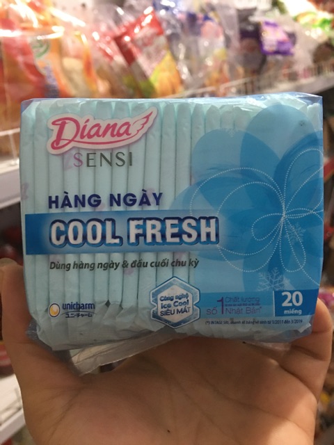 BĂNG VỆ SINH HÀNG NGÀY DIANA SENSI COOL FRESH 20 miếng