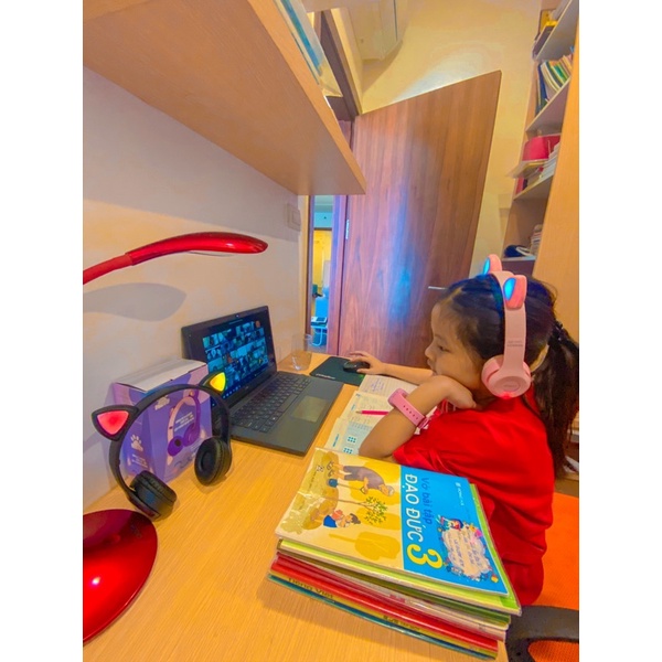 Siêu phẩm tai nghe bluetooth tai mèo-Trợ thủ đắc lực cho con học online hiệu quả