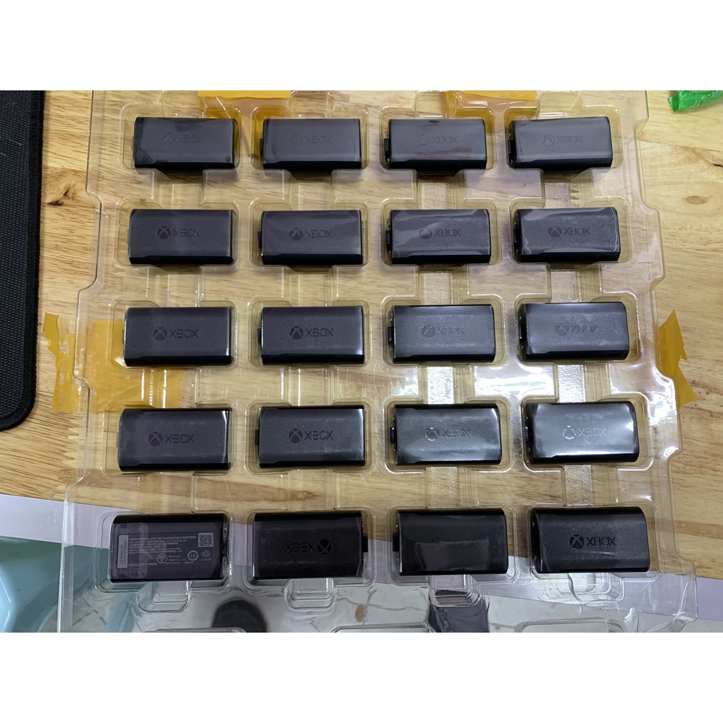 Pin sạc xbox chính hãng cho tay cầm xbox one s, xbox series x, pin xbox chính hãng