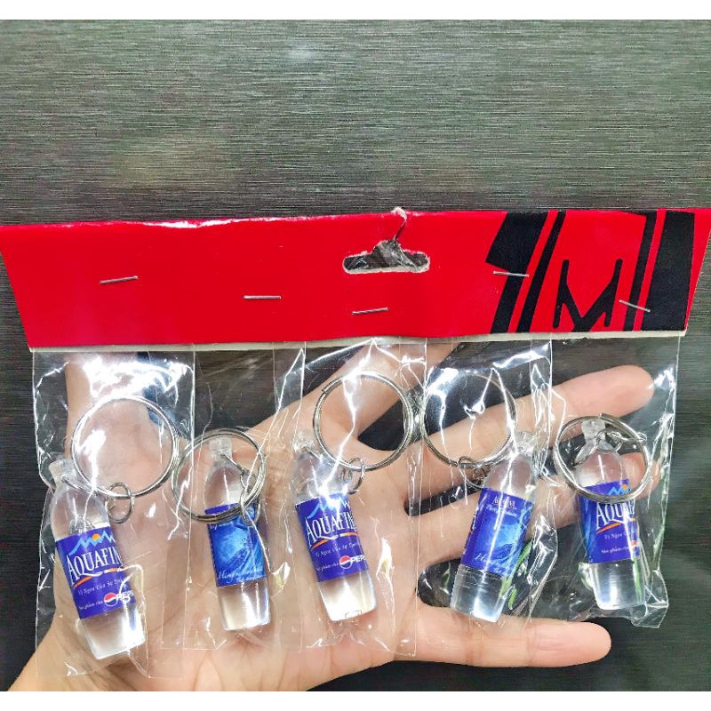 MÓC KHOÁ Hình Chai Nước Ngọt Treo Cặp,Treo Balo Xinh Xắn