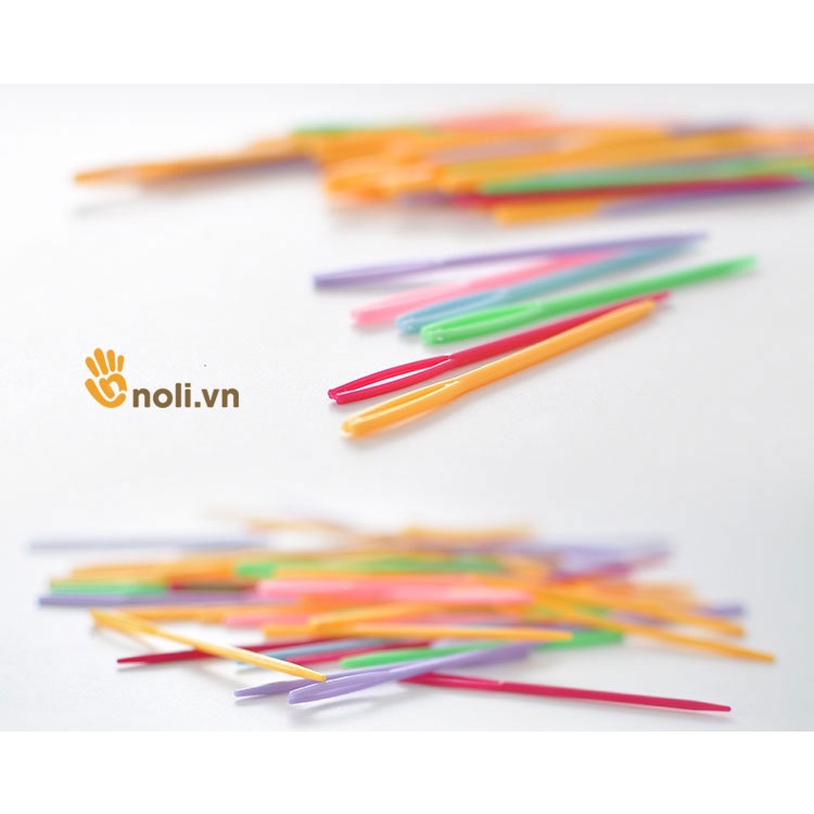 Kim khâu len nhựa (1 cái)