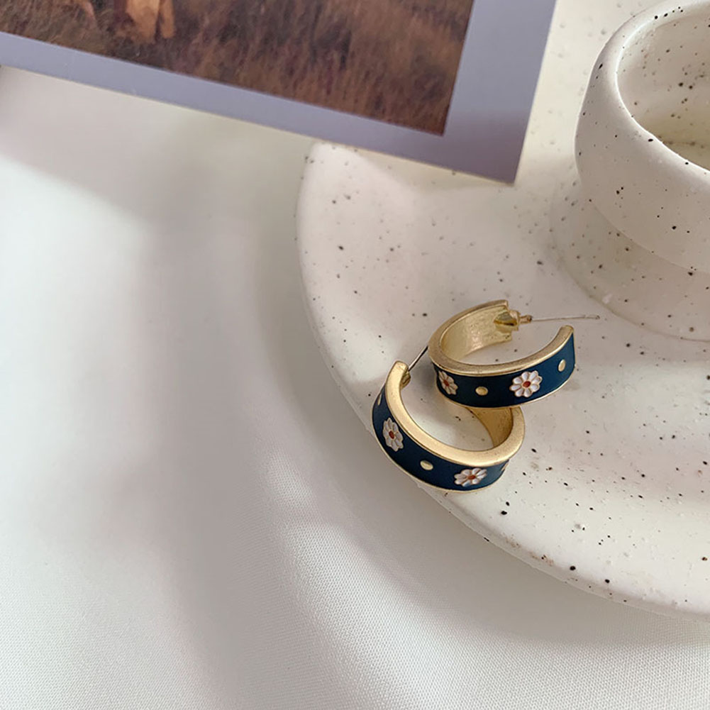 1 Đôi Bông Tai Kim Loại Hình Hoa Cúc Màu Xanh