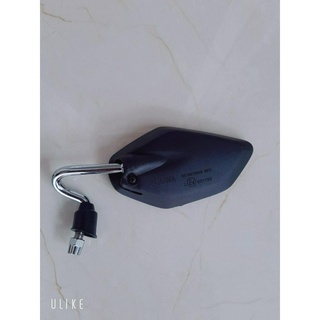 kính chiếu hậu kiểu uốn cong