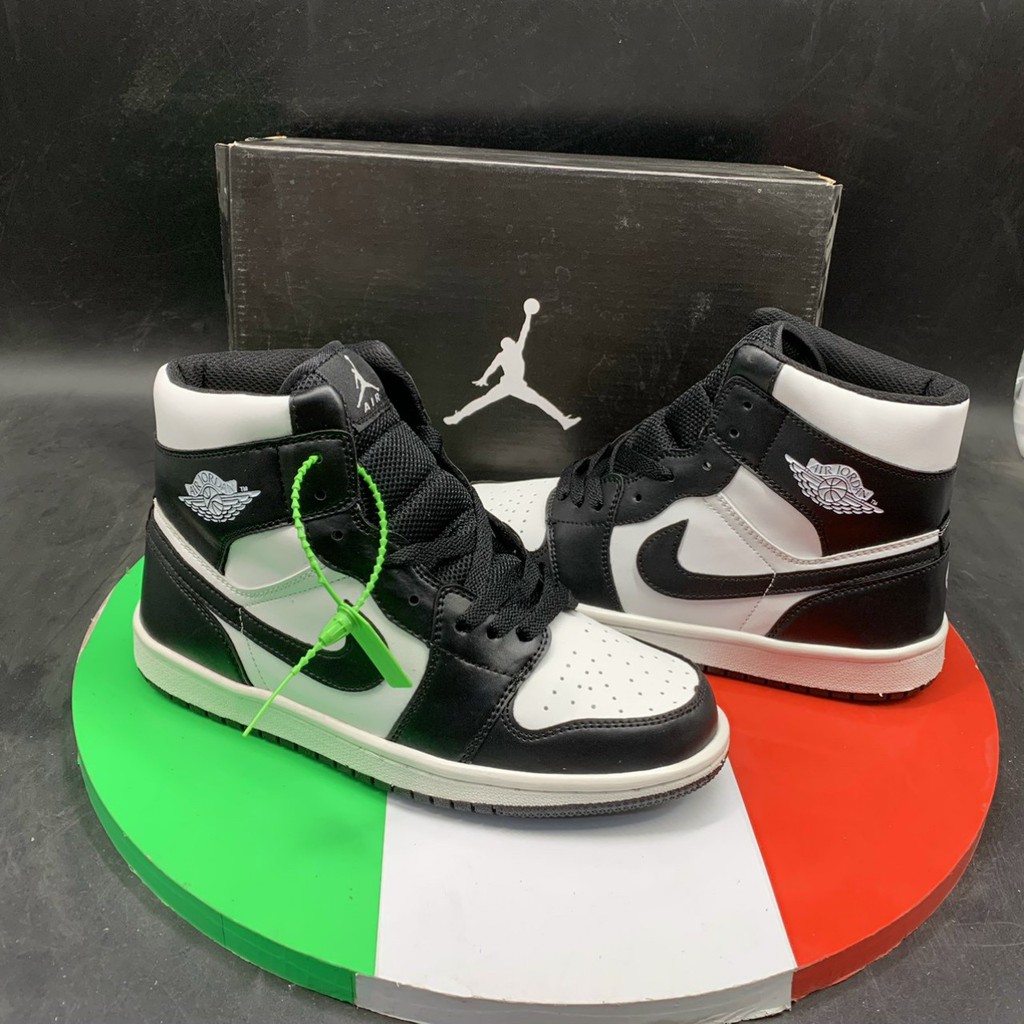 Giày Jodan đen trắng | BigBuy360 - bigbuy360.vn