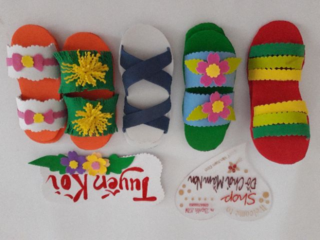 Đôi dép 14cm. Chủ đề bản thân
