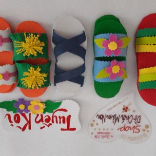 Đôi dép 14cm. Chủ đề bản thân