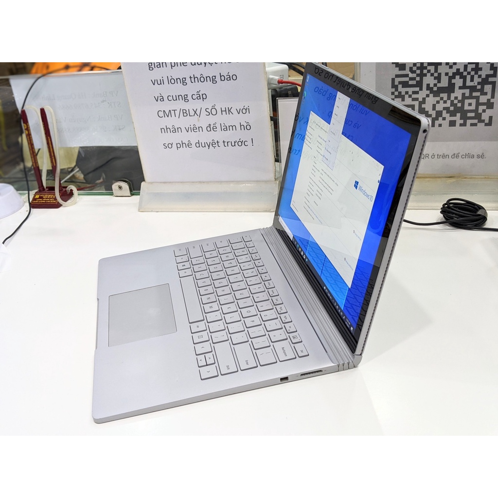 Laptop Microsoft Surface Book 13.5inch Intel Core i5, i7-6300U Ram 8G SSD 128 và 256GB kèm phím sạc tại Playmobile
