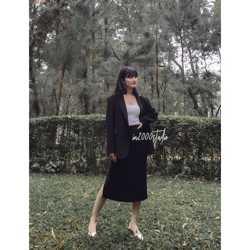 [SIZE S-M] Chân váy midi đen xẻ tà tôn dáng style ulzzang hàng sẵn | BigBuy360 - bigbuy360.vn