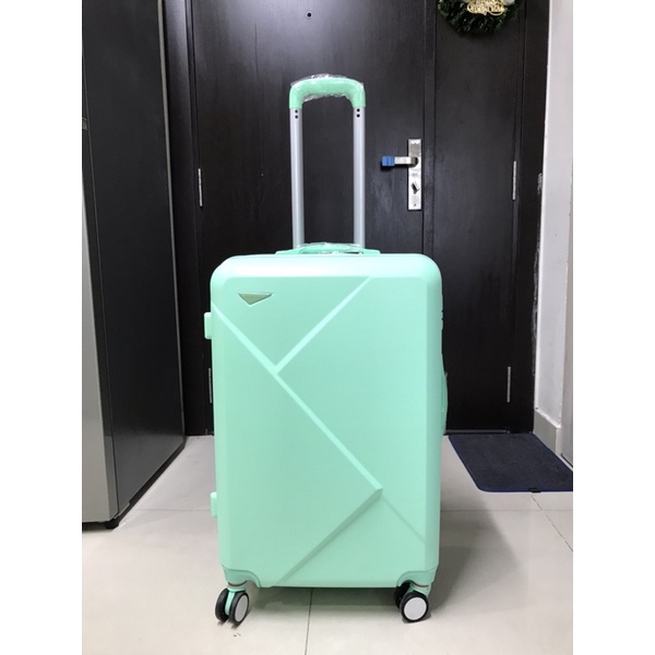 Vali nhựa dẻo cao cấp, size 24,26, chống va đập, chống trầy xước, màu sắc thời trang