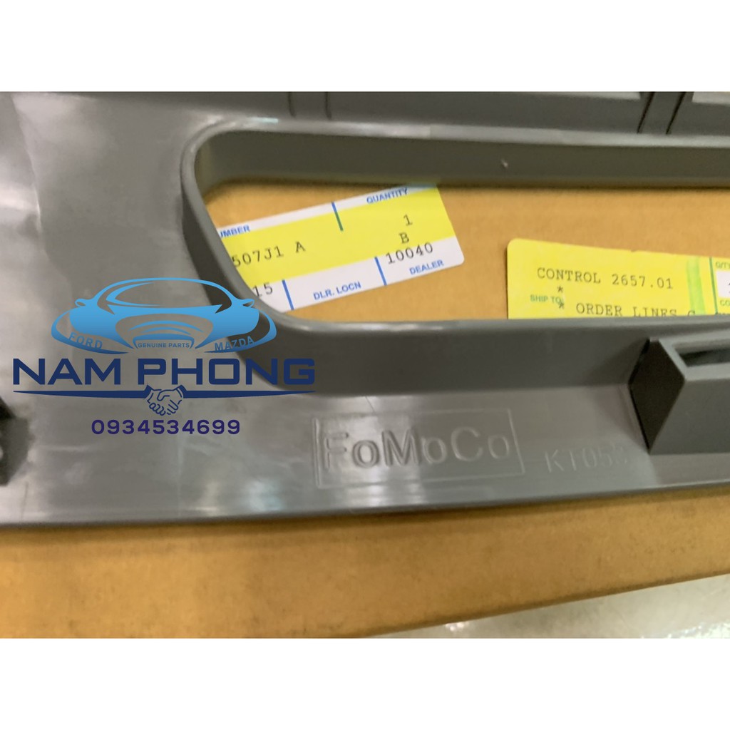 Ốp ca lăng Everest 2012 2014  - UW9B507J1A