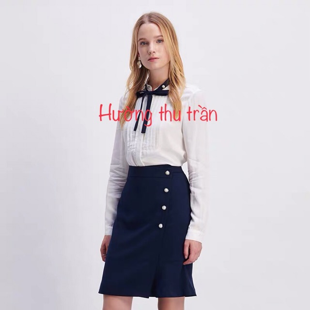 Chân váy công sở trên gối phối bèo trẻ trung, 1 bèo 4 cúc dài 50cm