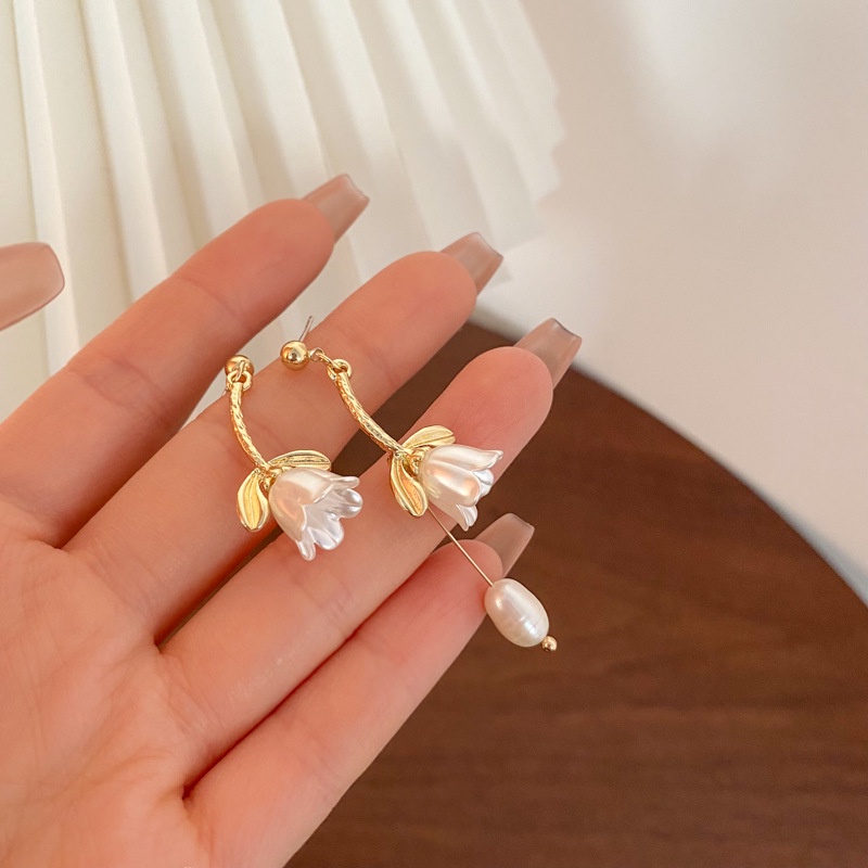 [Hàng Mới Về] Bông Tai Hình Hoa Tulip Đơn Giản Màu Vàng Thời Trang Mùa Hè Cho Nữ