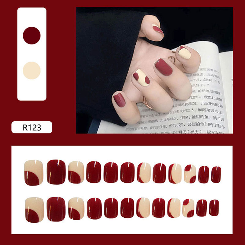 Set 24 Móng Tay Giả R121-R140 Che Phủ Toàn Diện Kèm Keo Dán