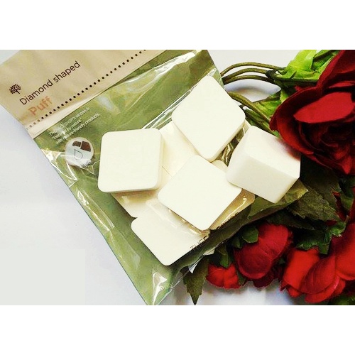 Mút tán kem nền diamond shaped puff | BigBuy360 - bigbuy360.vn