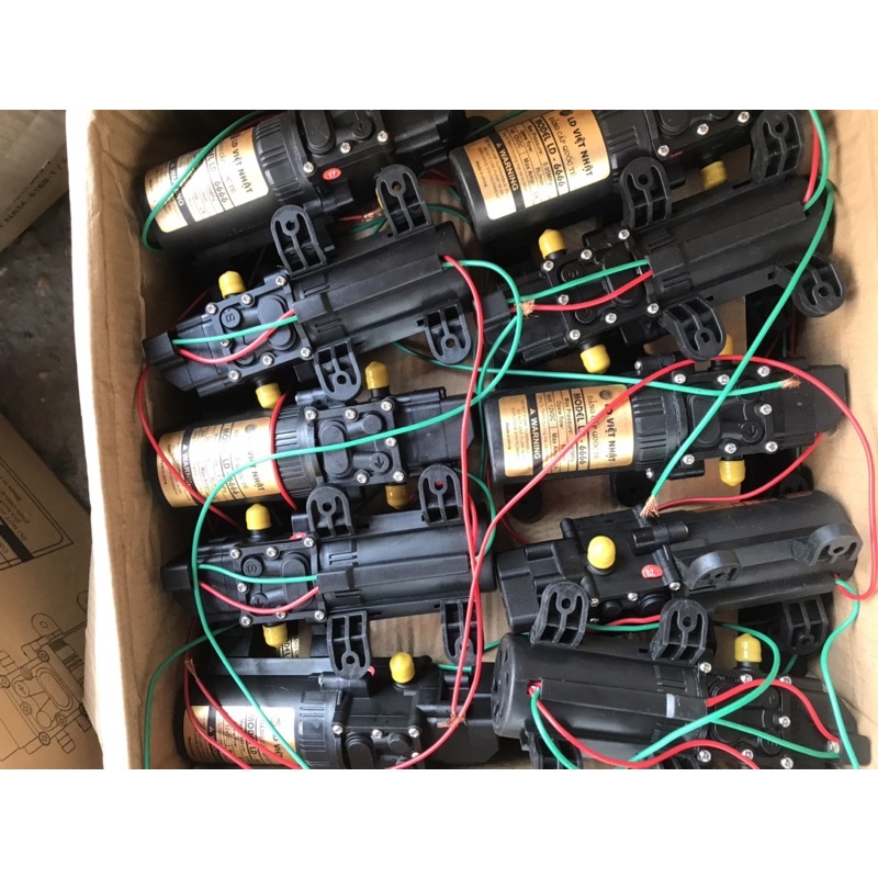 Máy bơm tăng áp mini 12V- Bơm phun sương động cơ 775 siêu khoẻ