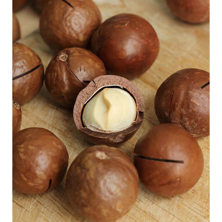 Hạt macca úc nứt vỏ tự nhiên DK Harvest - Hũ 250/450g tặng kèm đồ tách vỏ