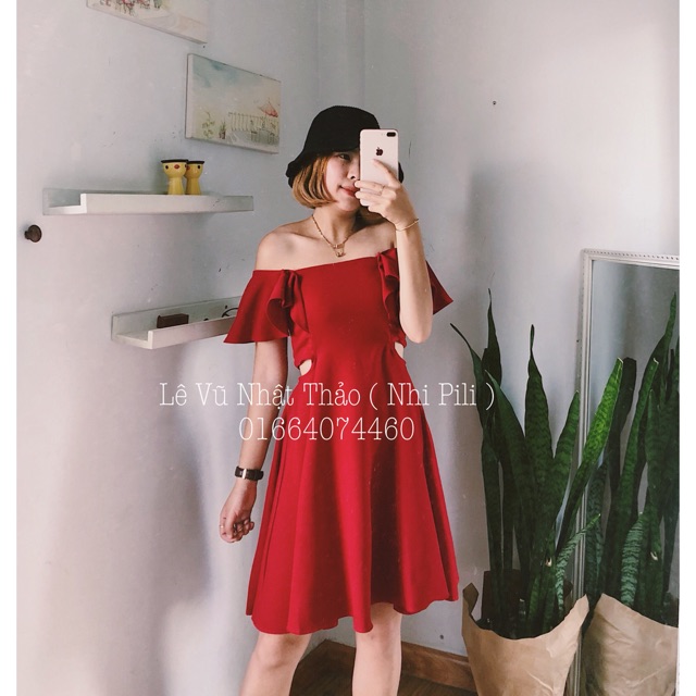 Đầm khoét eo thiết kế .