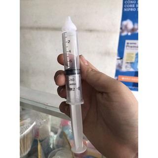 Xilanh rửa mũi cho bé