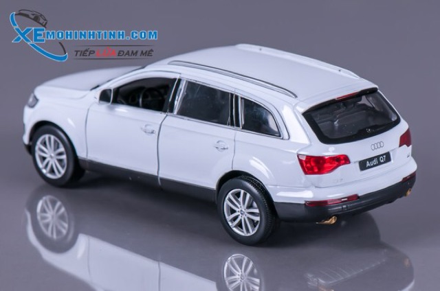 Xe Mô Hình Audi Q7 1:24 Welly (Trắng)