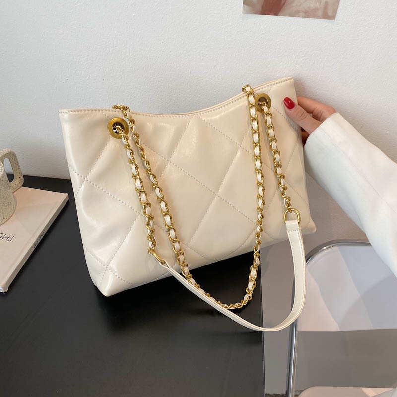 IELGY women's leather rhombus large capacity chain shoulder bag