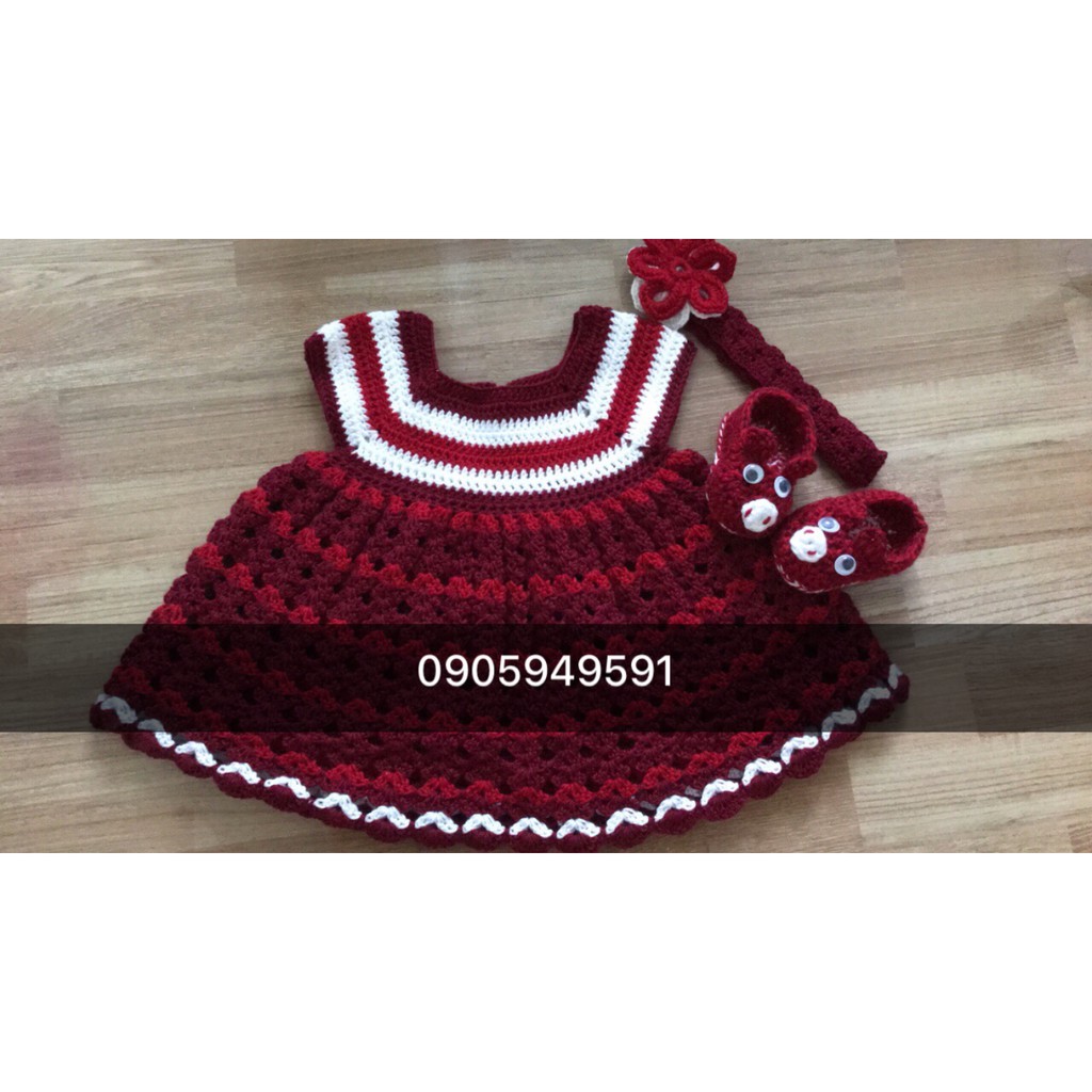 Set Đầm Len Kèm Giày Và Băng Đô Xinh Xắn Cho Bé Yêu