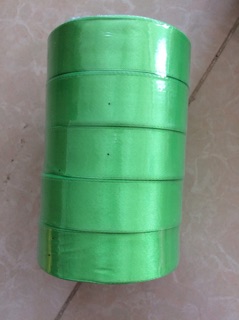 1 CUỘN RUY BĂNG LỤA BẢN 2.5cm