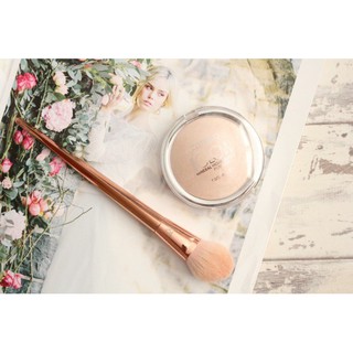 Phấn bắt sáng trong bộ tạo khối Catrice High Glow Mineral highlighting Powder MPPN00107