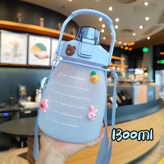 Bình Nước 1300Ml Có Miếng Dán Dễ Thương