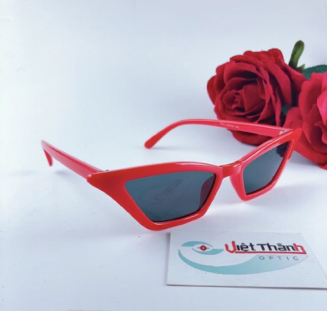 Kính retro sếch nhỏ