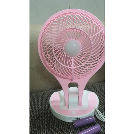 Quạt sạc tích điện 2 pin sạc rời tiện dụng kèm đèn Led và Cổng sạc USB