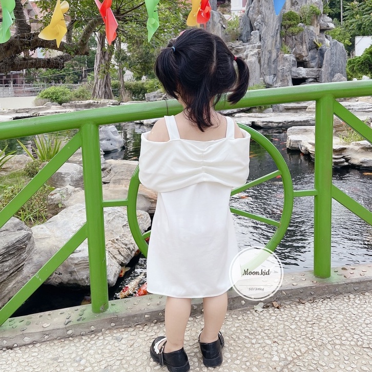 Váy 2 dây nơ ngực bé gái xịn sò 10-22kg