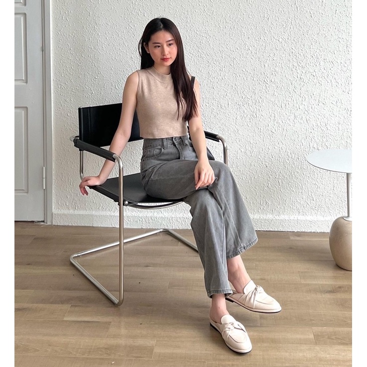 Quần jeans suông xám tro bthe