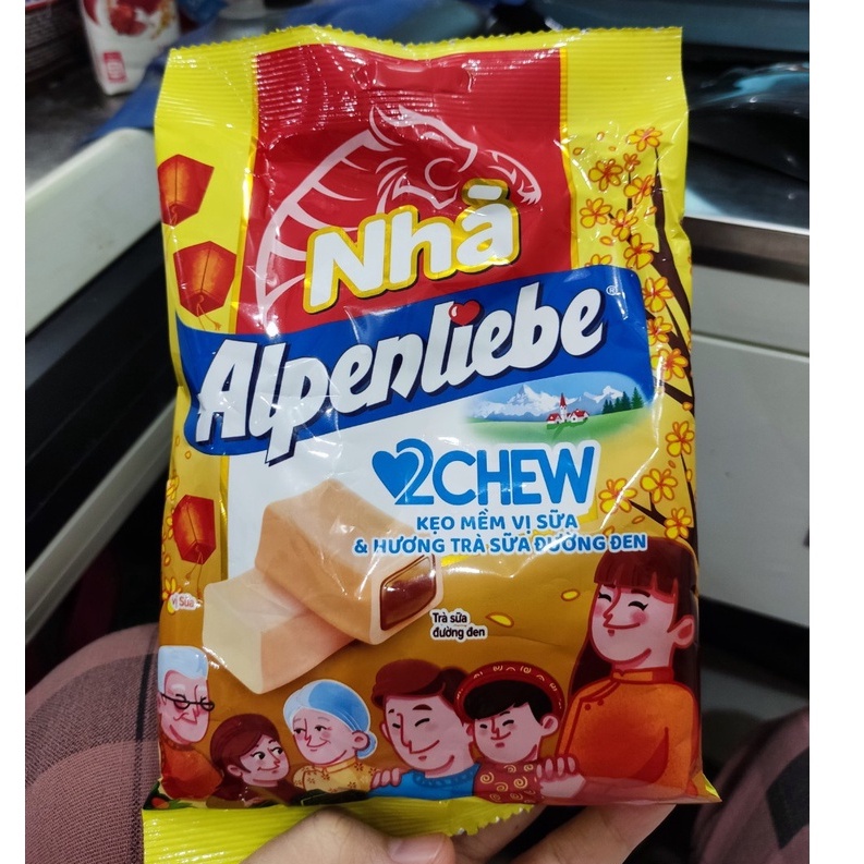 Kẹo Alpenliebe 2 chew vị sữa và hương trà sữa đường đen gói 87,5g