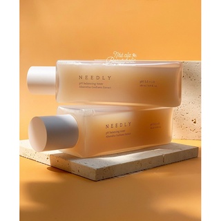Toner cân bằng cấp ẩm NEEDLY PH BALANCING TONER