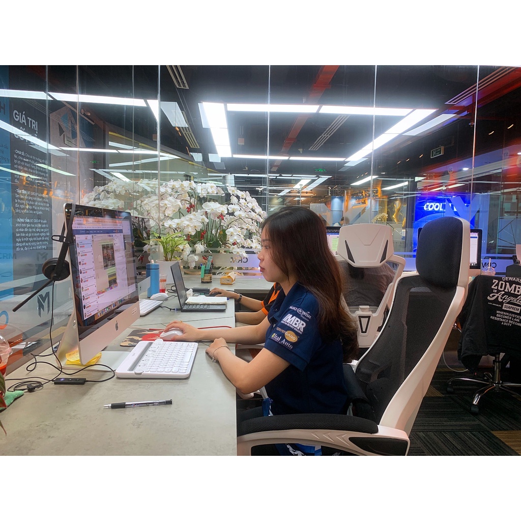 Ghế Xoay Văn Phòng Công Thái Học,  Với Chế Độ Ngả Lưng Gác Chân Siêu tiện ích, Tựa đầu 3D.