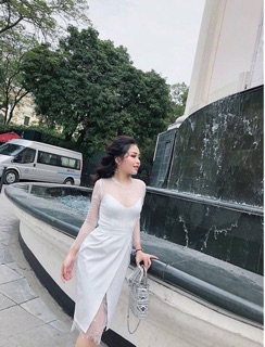 Đầm ren body xẻ tà
