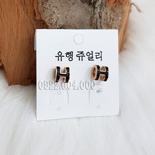 Bông tai nữ chữ H