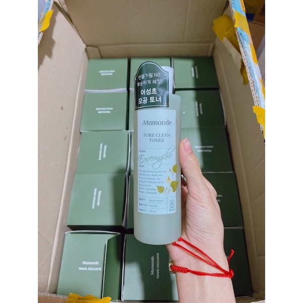 Nước hoa hồng Mamonde Toner 250ml - Cấp ẩm, kiềm dầu, se khít lỗ chân lông