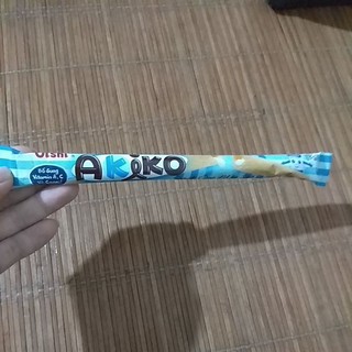 1 cái kẹo que akiko kieutruong.93