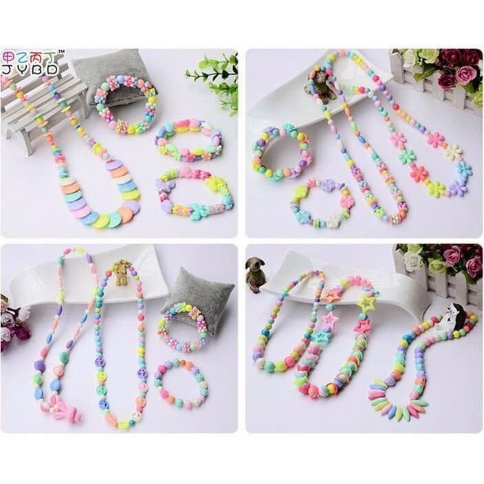 Đồ chơi cho bé bộ xâu vòng hạt cườm hộp vuông to nhiều chi tiết cho bé JIMADO PVN14228