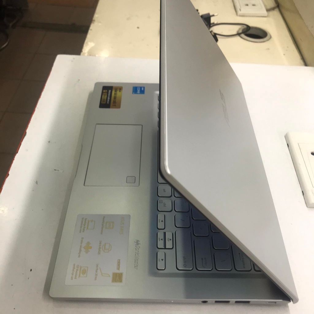 Máy laptop Asus VivoBook X415EA-EB638T Core i3 1115G4, 4gb ram, 512gb ssd, Vga Intel UHD Graphics, 14 inch Full HD. Đẹp