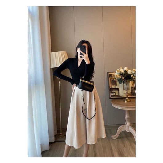 CHÂN VÁY DA LỘN DÁNG XOÈ DÀI 70CM KHOÁ SAU KÈM BELL