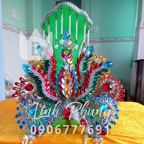 Mão bà Địa Mẫu khung lưới đính đá - BNS