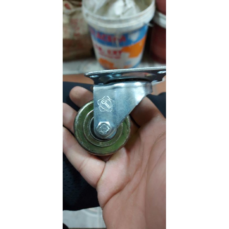 Bánh xe sắt bông mai